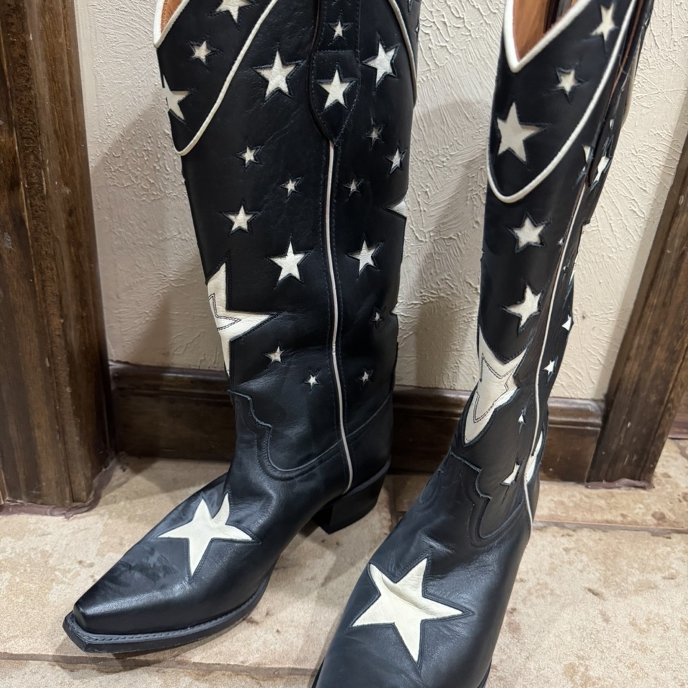 Star Pattern Cowboy Boots